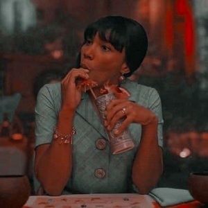 Meet your Posher, Ana